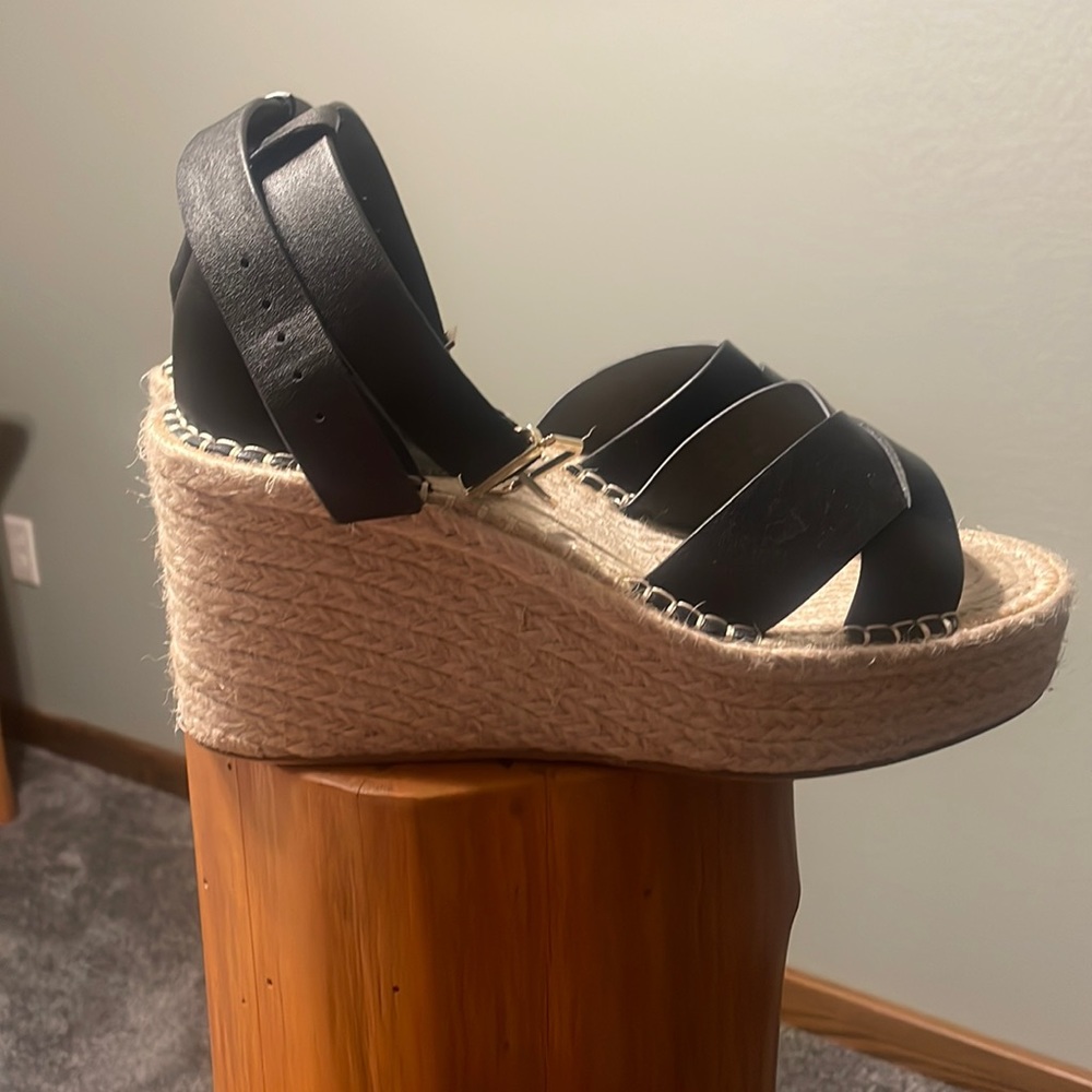 Ladies cute Black espadrilles 💃🏻
